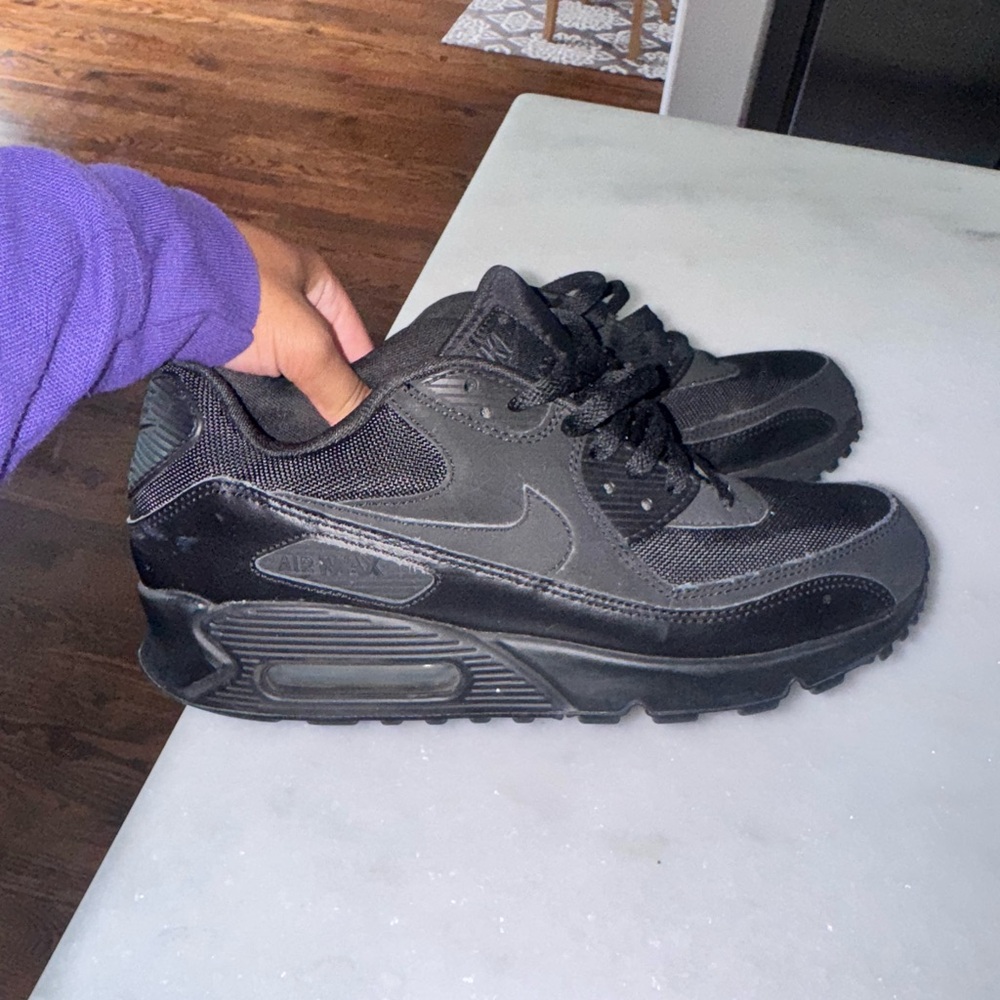 Nike black Athletic Shoes Men’s